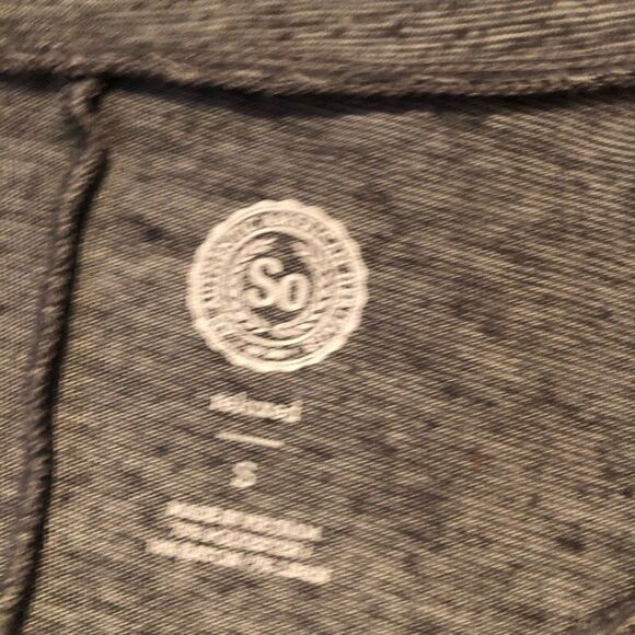 SO Black and Gray Top - Picture 4 of 4